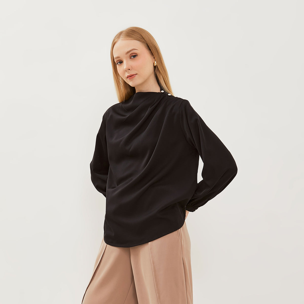 SIMPLICITY Shoulder Drape Long Sleeves Blouse – www.simplicity.co.id