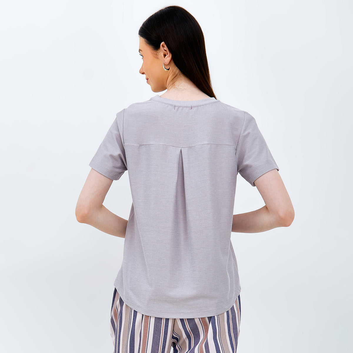 GRAPHIS Embroidery Twill Knitt Top – www.simplicity.co.id